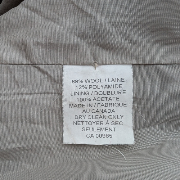 Holt Renfrew Women's Wool Long Coat Size 12 Tweed Lined Classic Winter Coat - Picture 14 of 16